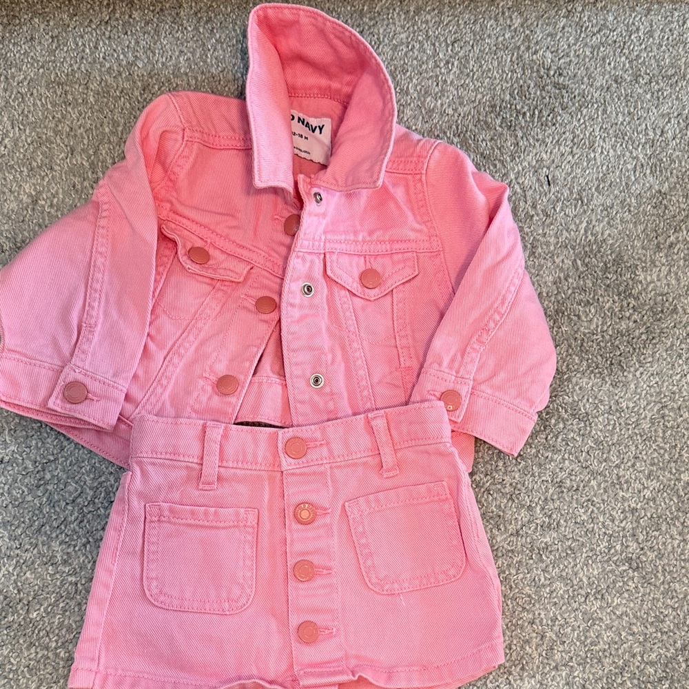 Old Navy Kids Pink Denim Jacket and skirt! Denim set.